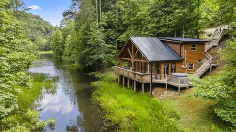 404 Paradise Dr, Rogers, KY 41365