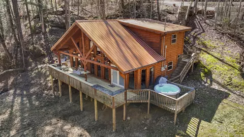 404 Paradise Dr, Rogers, KY 41365
