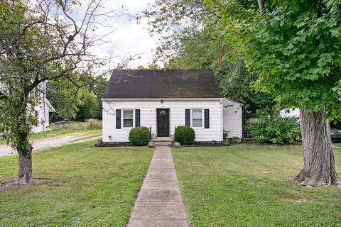 115 N First St, Burgin, KY 40310