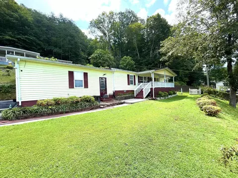 52 Access Rd, Pineville, KY 40977 photo 3