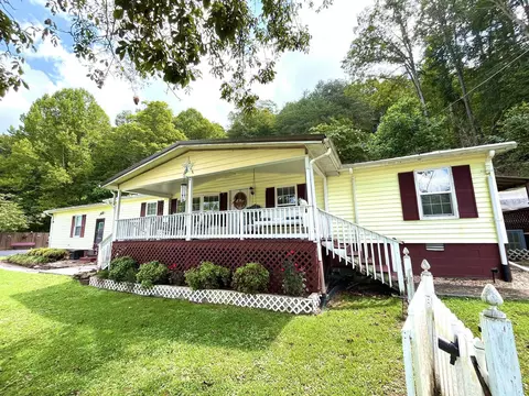 52 Access Rd, Pineville, KY 40977