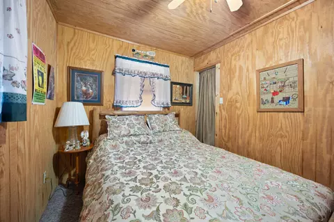 Bedroom - 353 Timber Ridge Rd, Nancy, KY 42544 photo 5 of 11