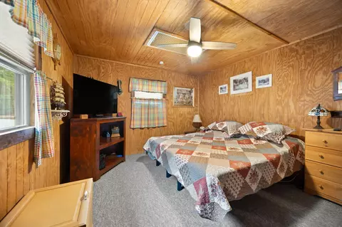 Bedroom - 353 Timber Ridge Rd, Nancy, KY 42544 photo 2 of 11