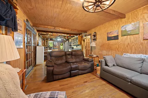 Living - 353 Timber Ridge Rd, Nancy, KY 42544 photo 3 of 4