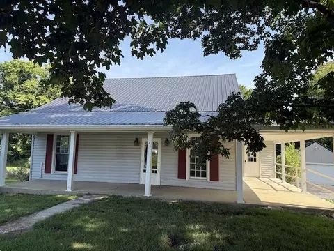 44 Mill Rd, Parksville, KY 40464