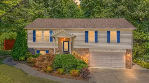 153 Kara Dr, Berea, KY 40403