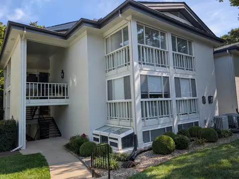 395 Redding Rd, Lexington, KY 40517