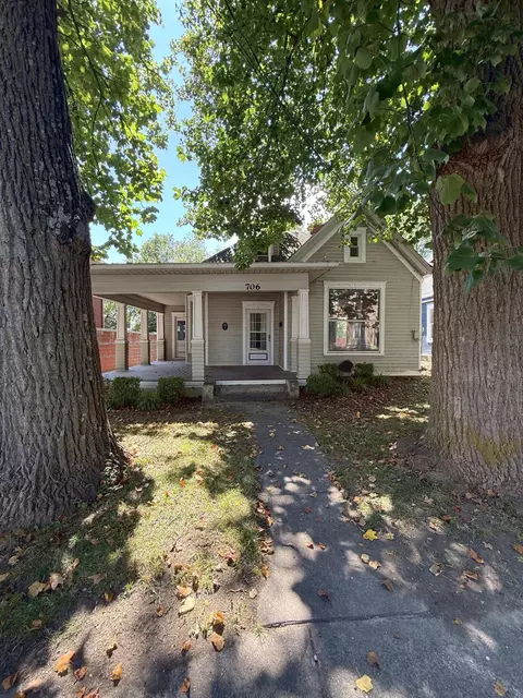 706 W Maxwell St, Lexington, KY 40508