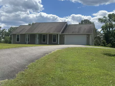3000 Sulphur Creek Rd, Burkesville, KY 42717