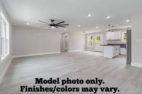 Living - 284 Malibu Dr, Corbin, KY 40701 photo 1 of 3