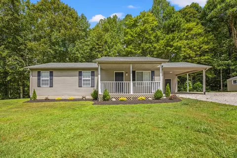 126 Halls Branch Rd, Stanton, KY 40380
