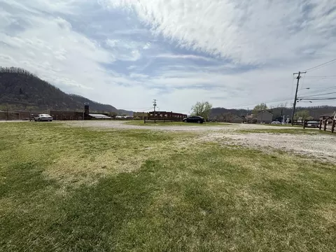 104 E 2nd St, Morehead, KY 40351 photo 5
