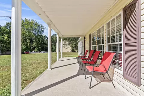Exterior - 187 Ridgeway Dr, Morehead, KY 40351 photo 3 of 5