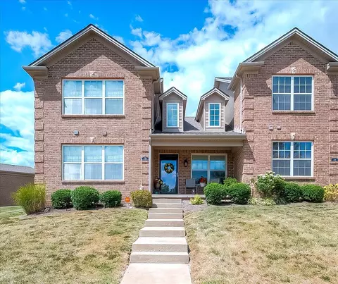 721 Newtown Spgs Dr, Lexington, KY 40511