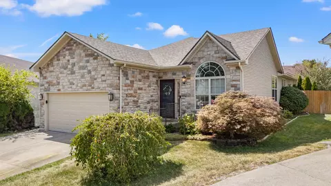 2737 Bay Cedar Cv, Lexington, KY 40511