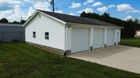 1082 N Beatty Ave, Corbin, KY 40701 photo 3