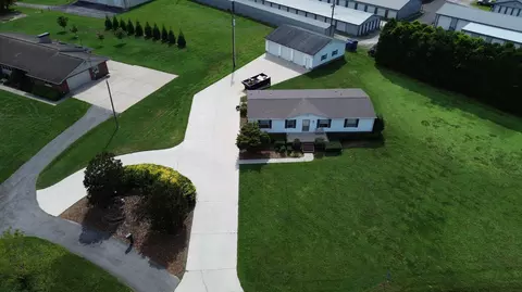 1082 N Beatty Ave, Corbin, KY 40701 photo 2
