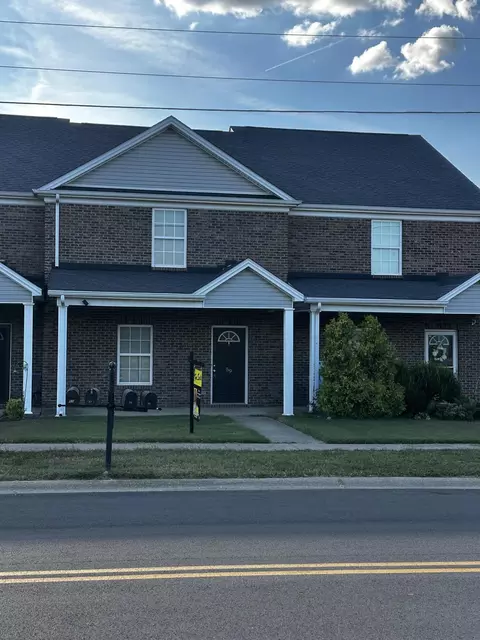 59 Schoolhouse Rd, Versailles, KY 40383