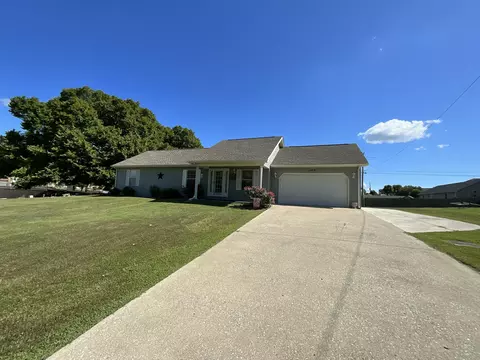 728 Hideaway Dr, Somerset, KY 42503