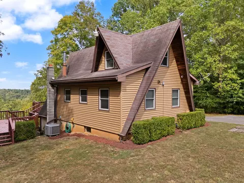 372 White Oak Dr, Nancy, KY 42544 photo 3