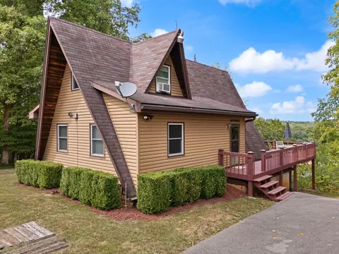 372 White Oak Dr, Nancy, KY 42544 photo 2