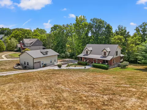 330 Lakeside Dr, Lancaster, KY 40444
