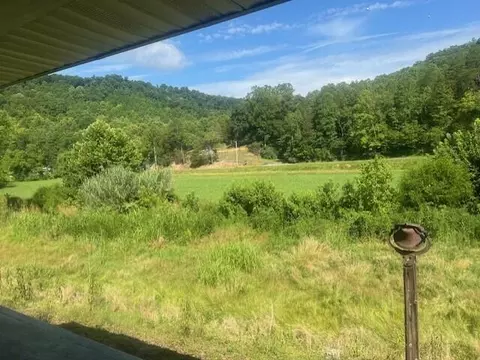 10625 Brushy Road Rd, Pikeville, KY 41501