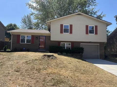 3677 Bold Bidder Dr, Lexington, KY 40517