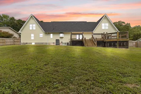 Exterior - 225 Amy North Rd, Corbin, KY 40701 photo 12 of 17