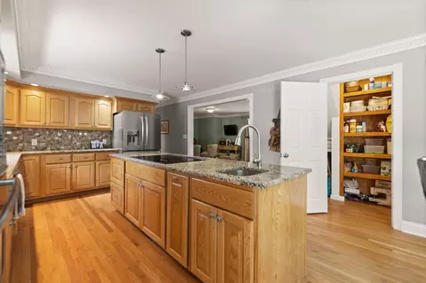 Kitchen - 225 Amy North Rd, Corbin, KY 40701 photo 3 of 4