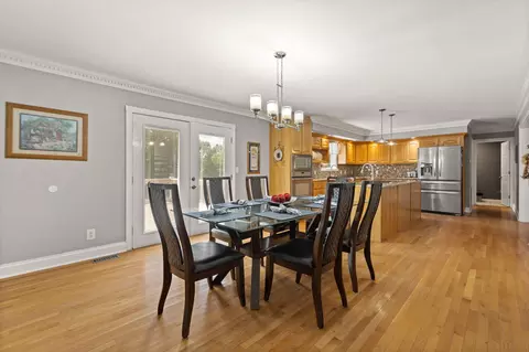 Dining - 225 Amy North Rd, Corbin, KY 40701 photo 4 of 4