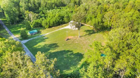 140 Maugham Dr, Burnside, KY 42519 photo 3