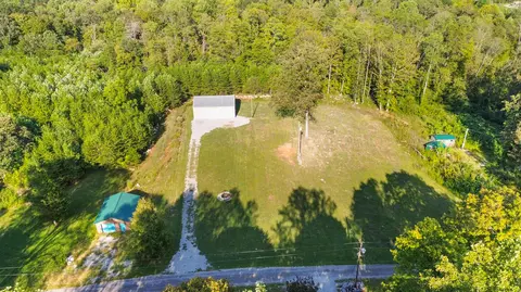 140 Maugham Dr, Burnside, KY 42519 photo 2