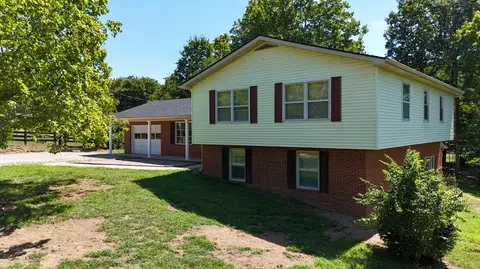 1433 Gravel Lick Branch Rd, Waco, KY 40385