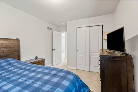 Bedroom - 113 Johnstone Trl, Georgetown, KY 40324 photo 6 of 9