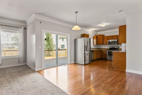 Living - 113 Johnstone Trl, Georgetown, KY 40324 photo 1 of 4