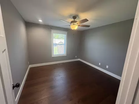 Bedroom - 136 Martin Rd, Corbin, KY 40701 photo 3 of 6