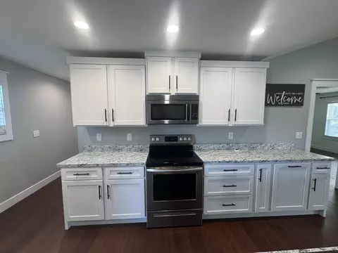 Kitchen - 136 Martin Rd, Corbin, KY 40701 photo 1 of 7