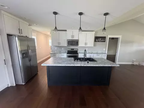 Kitchen - 136 Martin Rd, Corbin, KY 40701 photo 7 of 7