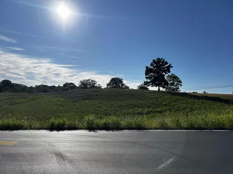 13015 Irvine Rd, Winchester, KY 40391