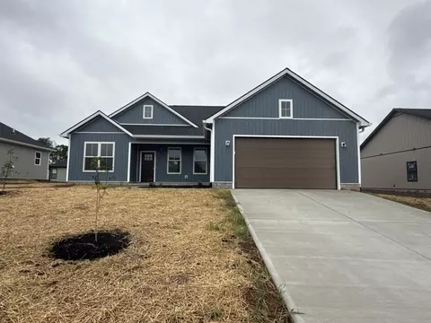 468 Pinehurst Way, Harrodsburg, KY 40330