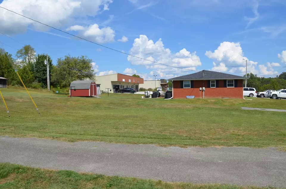 Exterior - 3648 Ky-3630, Annville, KY 40402 photo 8 of 14