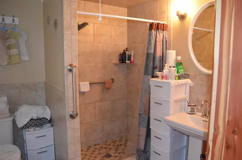 Bath - 3648 Ky-3630, Annville, KY 40402 photo 1 of 8