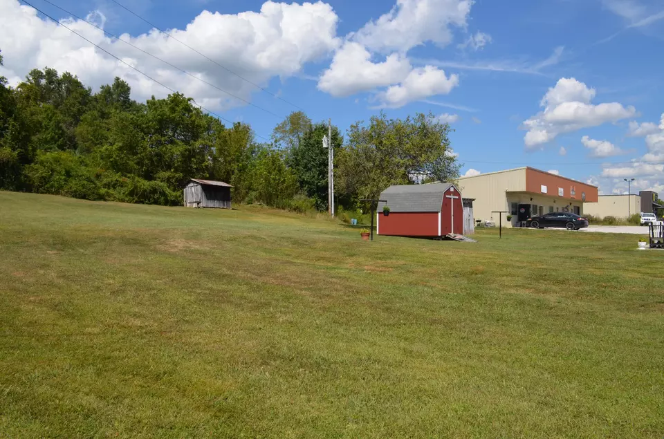 Exterior - 3648 Ky-3630, Annville, KY 40402 photo 10 of 14