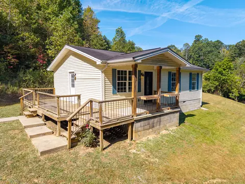 501 Alum Cave Rd, Annville, KY 40402