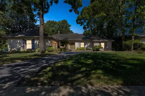 2008 Blairmore Rd, Lexington, KY 40502