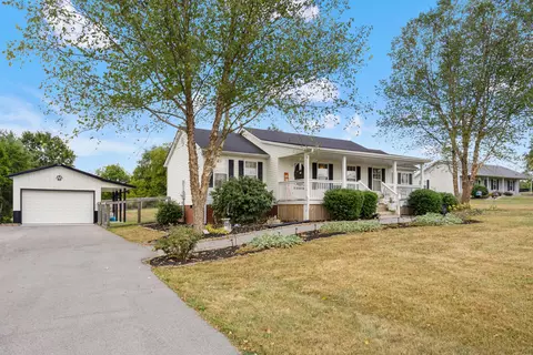 395 Delbar Ln, Lancaster, KY 40444