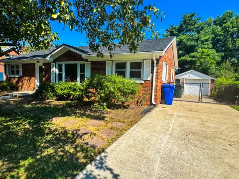 1913 Seven Pines Dr, Lexington, KY 40504
