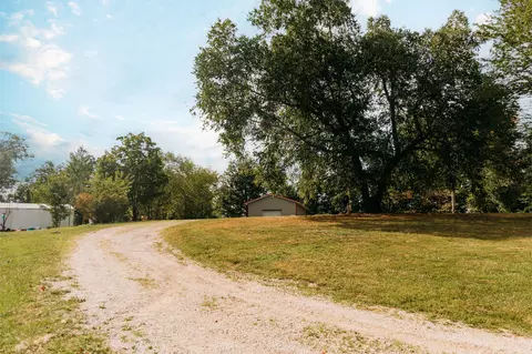 286 Baker Estates Rd, Pine Ridge, KY 41360 photo 6