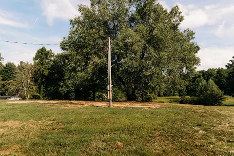 286 Baker Estates Rd, Pine Ridge, KY 41360 photo 3